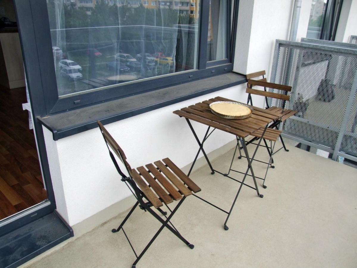 Triangl Apartment ปราก ภายนอก รูปภาพ